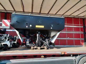 No-till seed drill Agrisem mBOSS Fixe