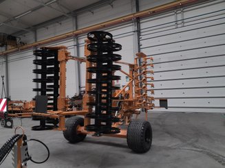 Disc stubble cultivator Agrisem Disc-O-Mulch Série R traîné Repliable