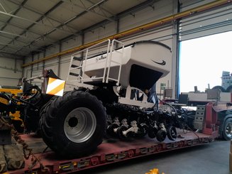 No-till seed drill Agrisem mBOSS Rétractable