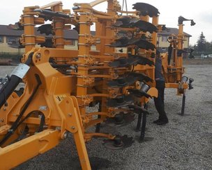 Stubble cultivator Agrisem Maximulch Série 6 traîné Repliable