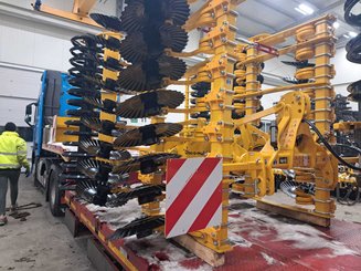 Disc stubble cultivator Agrisem Disc-O-Mulch Gold porté Repliable