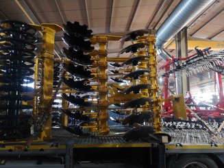 Disc stubble cultivator Agrisem Disc-O-Mulch Gold porté Repliable