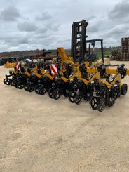 No-till seed drill Agrisem Strip-Cat II porté Repliable