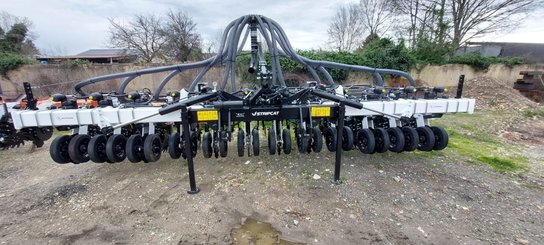 No-till seed drill Agrisem Strip-Cat II porté Repliable