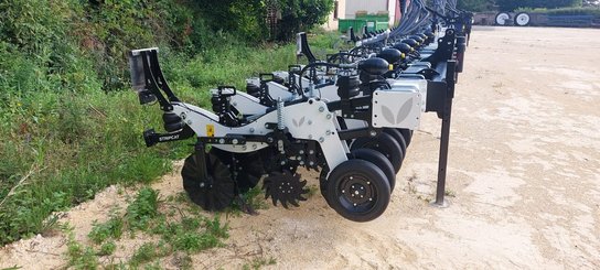 No-till seed drill Agrisem Strip-Cat II porté Repliable