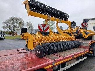 Disc stubble cultivator Agrisem Disc-O-Mulch Gold porté Fixe