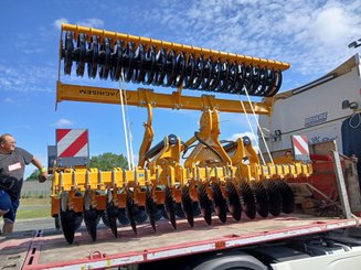 Disc stubble cultivator Agrisem Disc-O-Mulch Gold porté Fixe