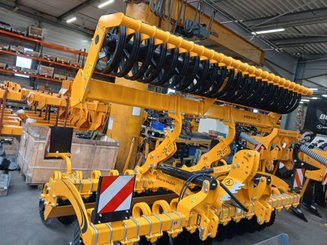 Disc stubble cultivator Agrisem Disc-O-Mulch Gold porté Fixe