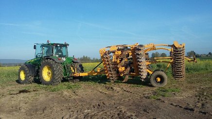 Stubble cultivator Agrisem Maximulch Série 3 traîné Repliable