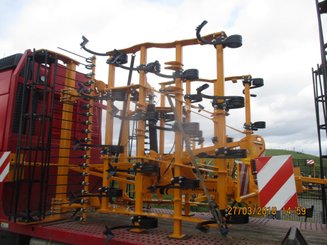 Tined stubble cultivator Agrisem Vibromulch porté Repliable