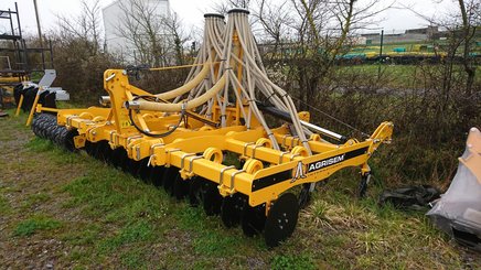 No-till seed drill Agrisem Tri-O-Sem porté Repliable