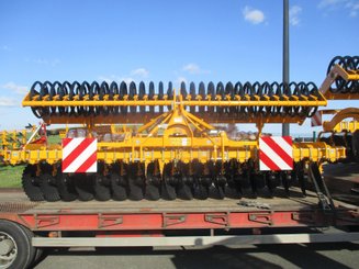 Disc stubble cultivator Agrisem Disc-O-Mulch Gold porté Repliable