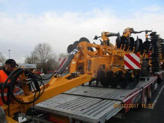 Stubble cultivator Agrisem Maximulch Série 5 traîné Repliable