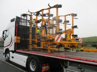 Tined stubble cultivator Agrisem Vibromulch porté Repliable