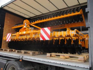 Disc stubble cultivator Agrisem Disc-O-Mulch Gold porté Repliable