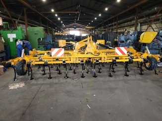 Tined stubble cultivator Agrisem Vibromulch porté Repliable