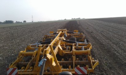 Stubble cultivator Agrisem Maximulch Série 6 traîné Repliable