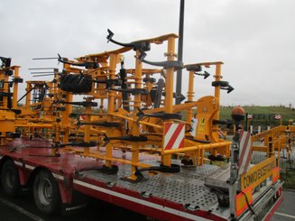 Tined stubble cultivator Agrisem Vibromulch porté Repliable