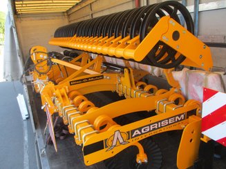 Disc stubble cultivator Agrisem Disc-O-Mulch Gold porté Repliable