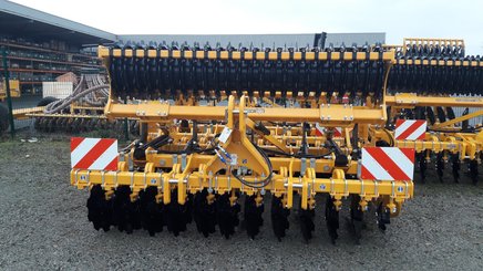 Stubble cultivator Agrisem Maximulch Série 3 porté Fixe