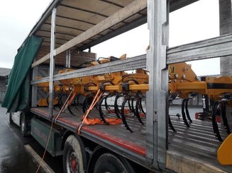 Tined stubble cultivator Agrisem Vibromulch porté Repliable