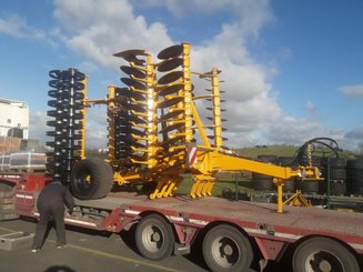 Disc stubble cultivator Agrisem Disc-O-Mulch Série R traîné Repliable