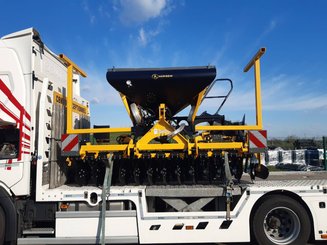 Conventional-till seed drill Agrisem Smartsem Concept Multi-tillage