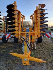 Disc stubble cultivator Agrisem Disc-O-Mulch Série R traîné Repliable