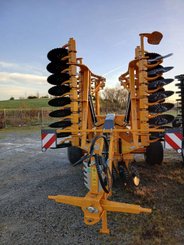 Disc stubble cultivator Agrisem Disc-O-Mulch Série R traîné Repliable