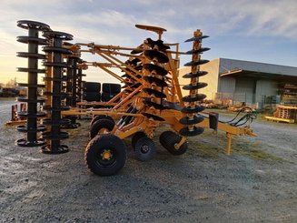 Disc stubble cultivator Agrisem Disc-O-Mulch Série R traîné Repliable
