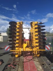 Disc stubble cultivator Agrisem Disc-O-Mulch Gold porté Repliable