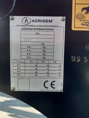 No-till seed drill Agrisem BOSS Repliable