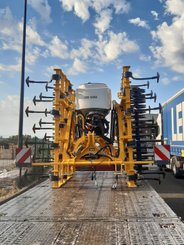 Tined stubble cultivator Agrisem Vibromulch porté Repliable