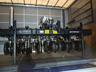 No-till seed drill Agrisem Strip-Cat II porté Fixe
