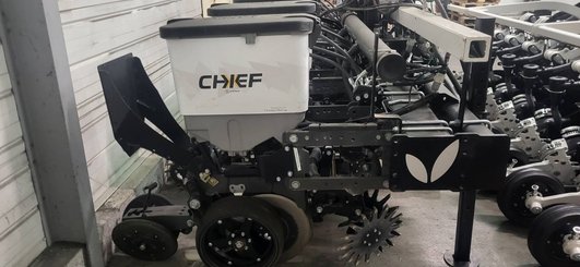 Precision seeder Agrisem CHEF porté Fixe