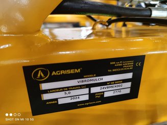 Tined stubble cultivator Agrisem Vibromulch porté Repliable