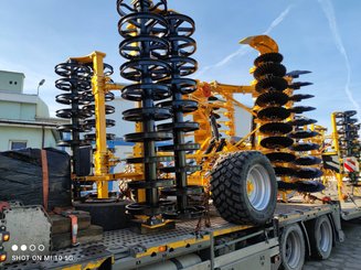 Disc stubble cultivator Agrisem Disc-O-Mulch Gold traîné Repliable