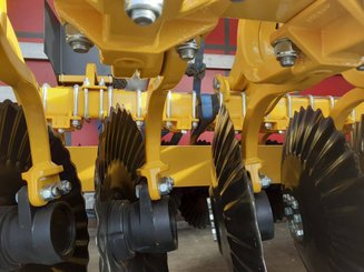 Disc stubble cultivator Agrisem Disc-O-Mulch Gold porté Fixe