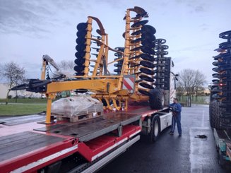 Disc stubble cultivator Agrisem Disc-O-Mulch Série R traîné Repliable