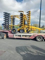 Disc stubble cultivator Agrisem Disc-O-Mulch Série R traîné Repliable